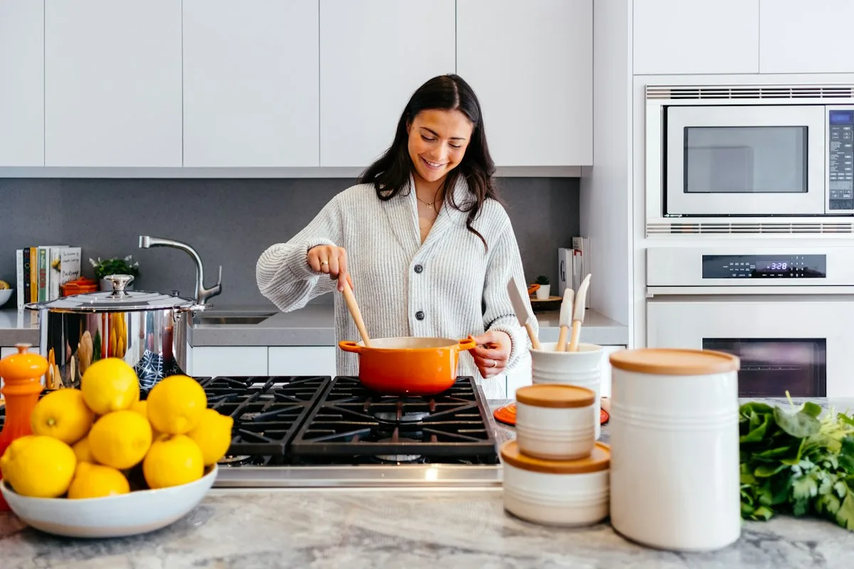 Cozinhas Planejadas em Pinheiros: Soluções Sob Medida para Espaços Inteligentes
